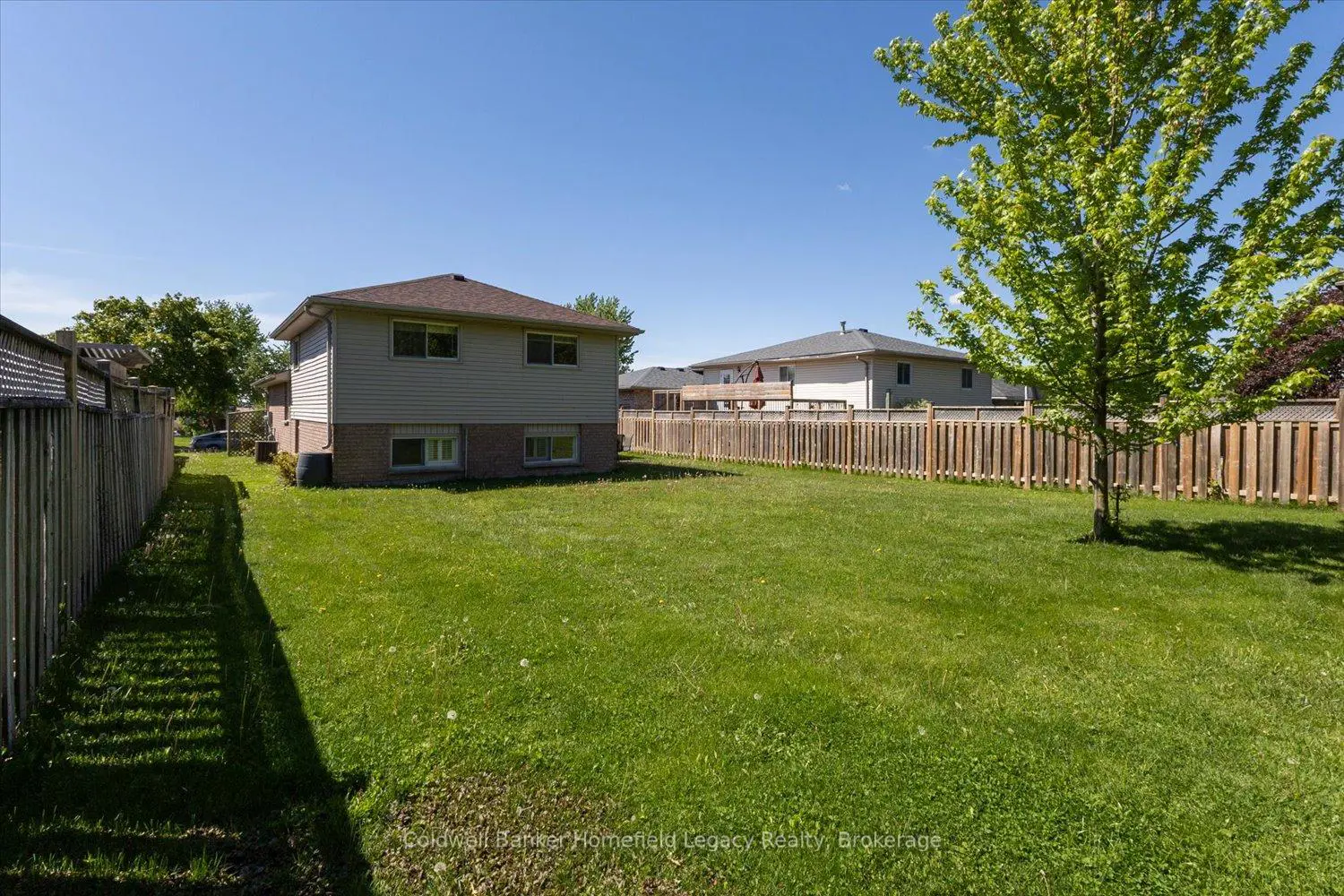 Additional image 17 of 19 Meadowridge Drive