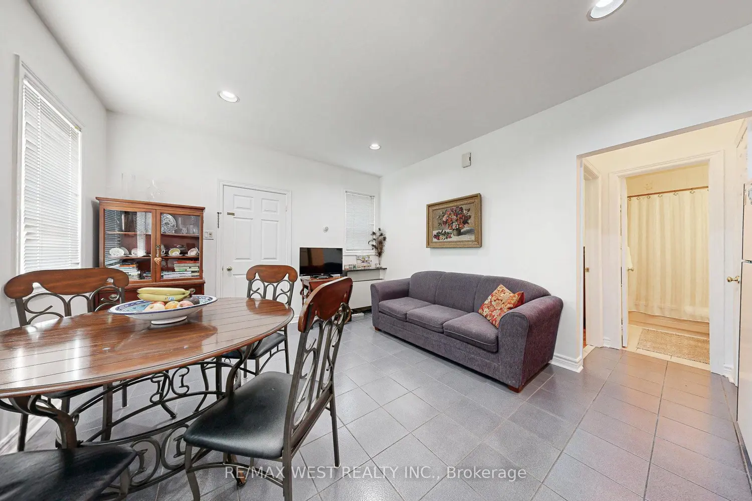 Additional image 7 of 52 Heydon Park Road