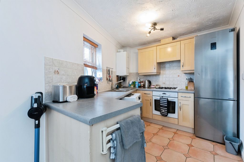 Additional image 7 of 2 bed flat for saleRiverside Place, Fordingbridge SP6