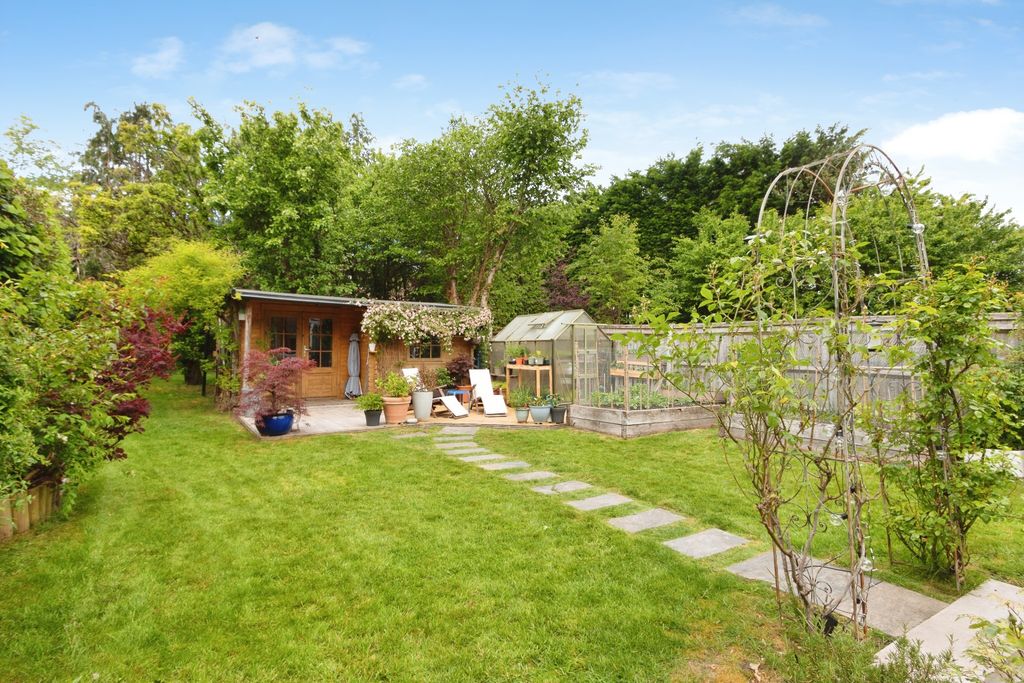 Additional image 22 of 3 bed detached house for saleBack Lane, Bucks Horn Oak, Farnham GU10