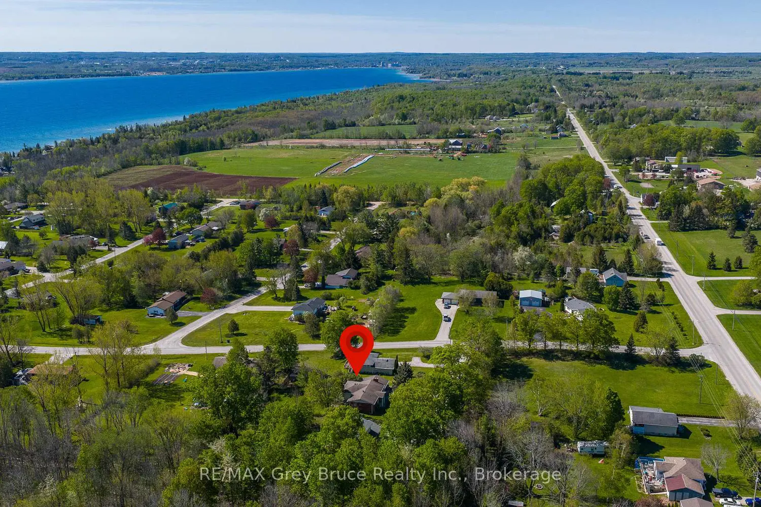 105 Maple Grove Lane photo 4