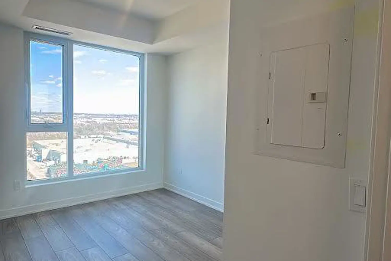 474 Caldari Road 1308 photo 4