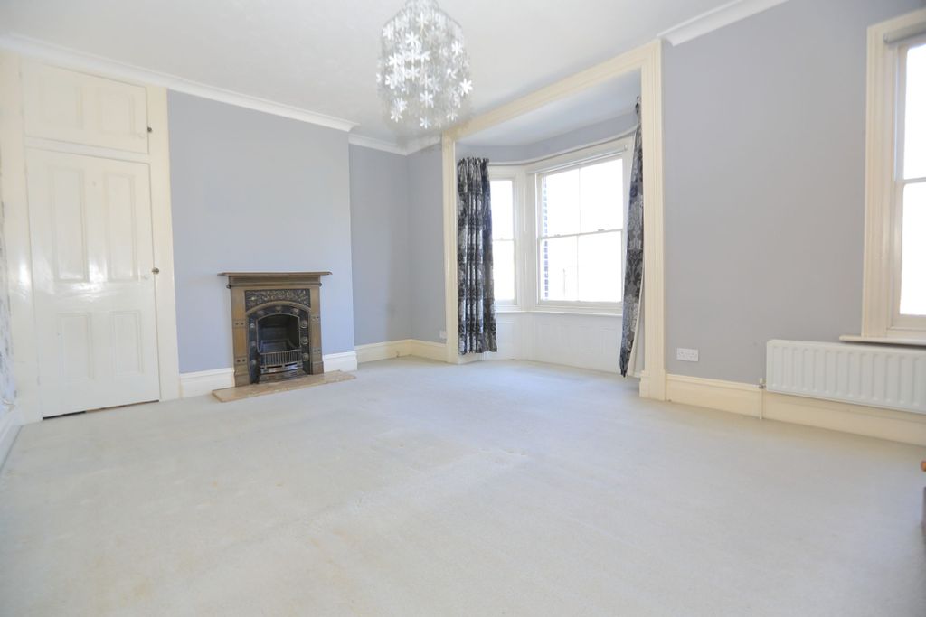 Additional image 6 of 6 bed semi-detached house for saleNewton Road, Faversham ME13
