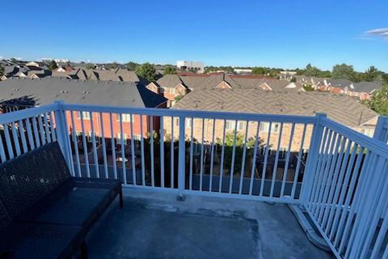 Additional image 17 of 647 C Warden Avenue 11