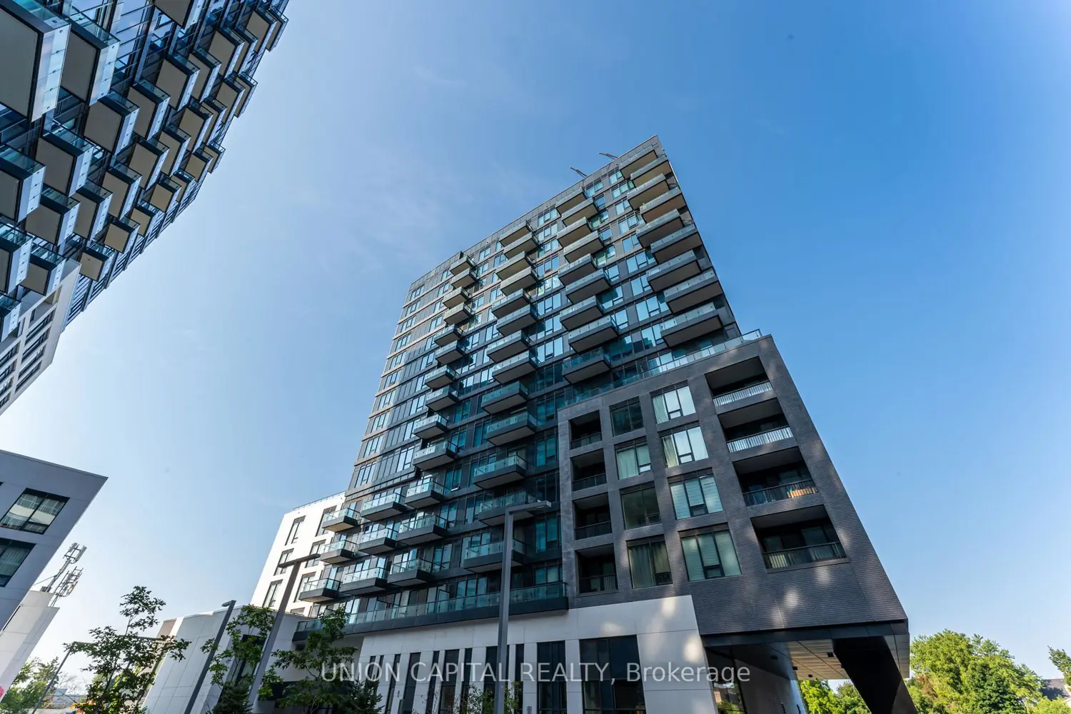 3 Rosewater Street 601W photo 3