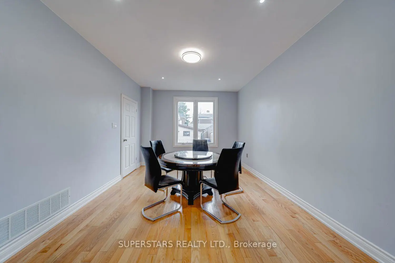 Additional image 3 of 1587 Dufferin Street