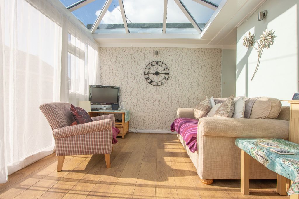 Additional image 8 of 4 bed detached bungalow for saleQueens Road, Fakenham NR21