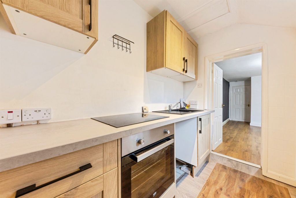 Additional image 4 of 1 bed flat for saleOxford Street, Grantham NG31