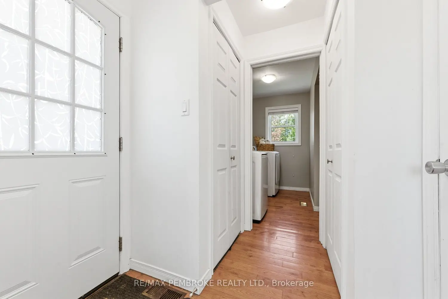 257 Fraser Street photo 2