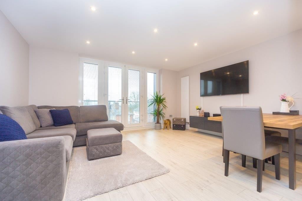 Additional image 4 of 2 bed flat for saleFleet, Hampshire GU51