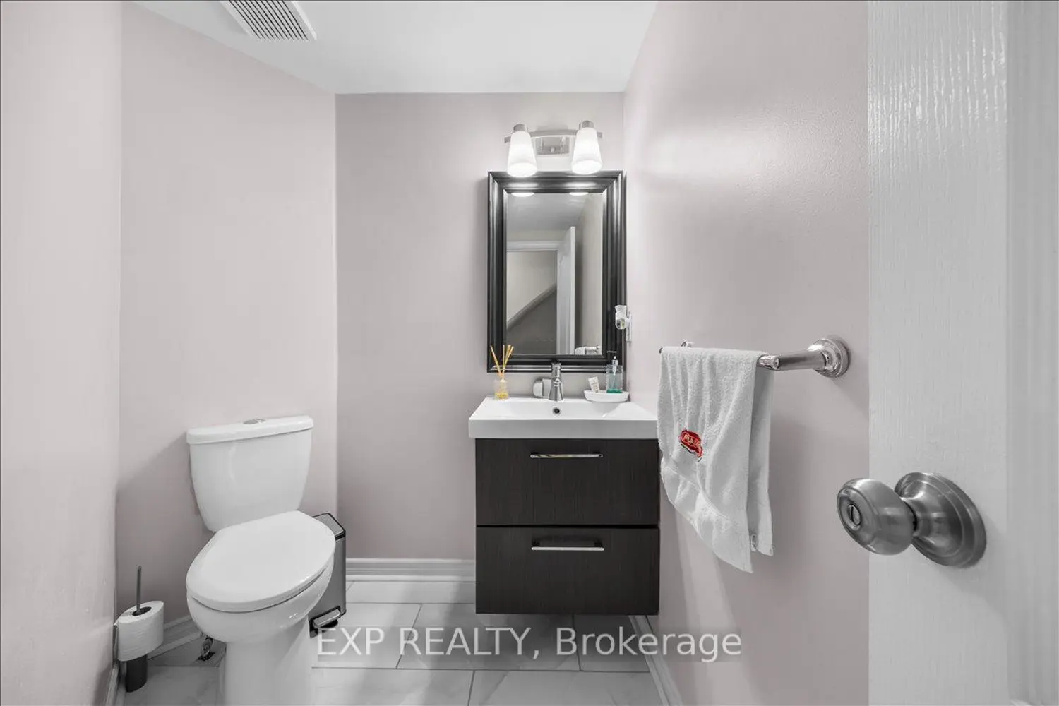 6287 Tealwood Place photo 4