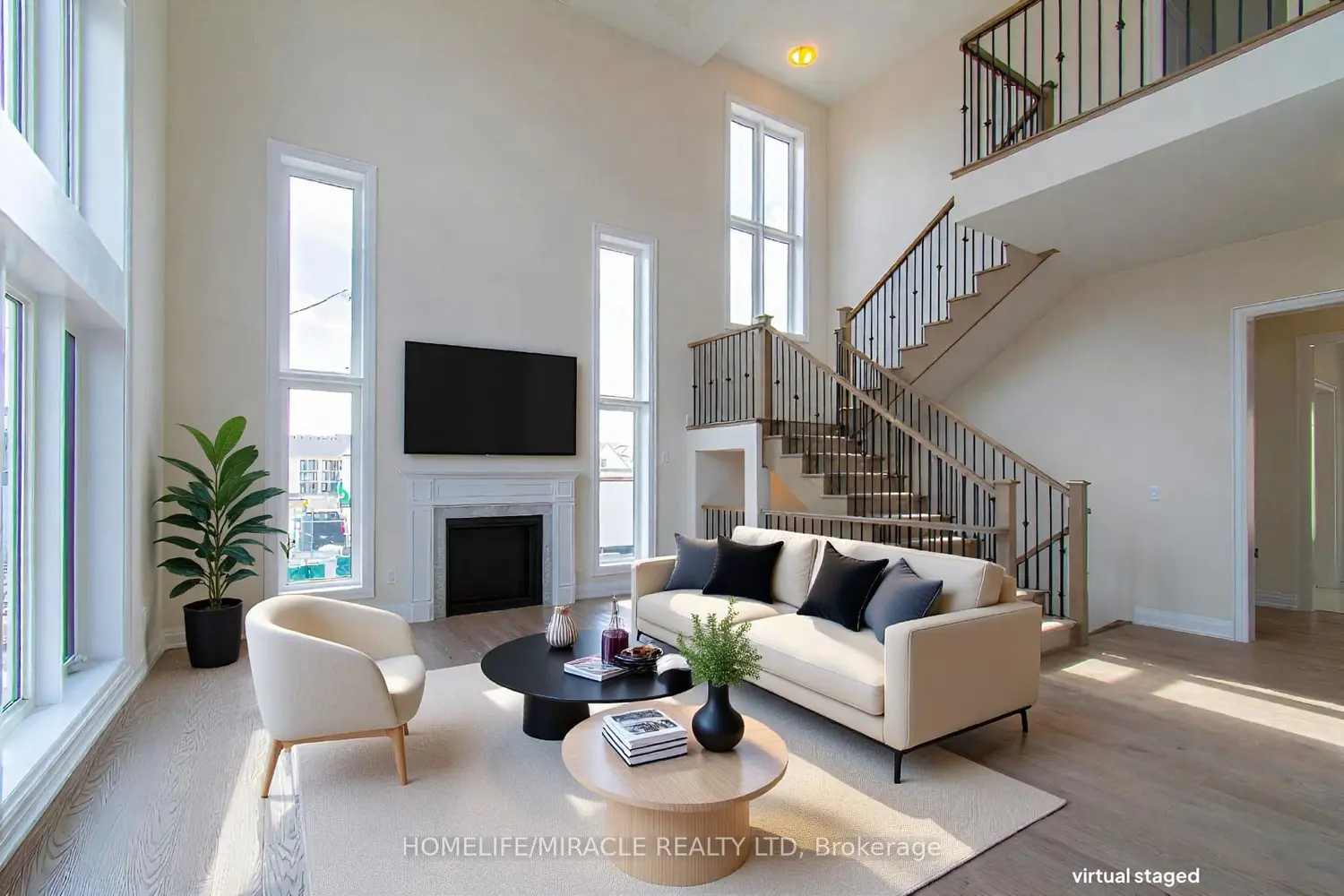 21 Pearsall Place photo 3