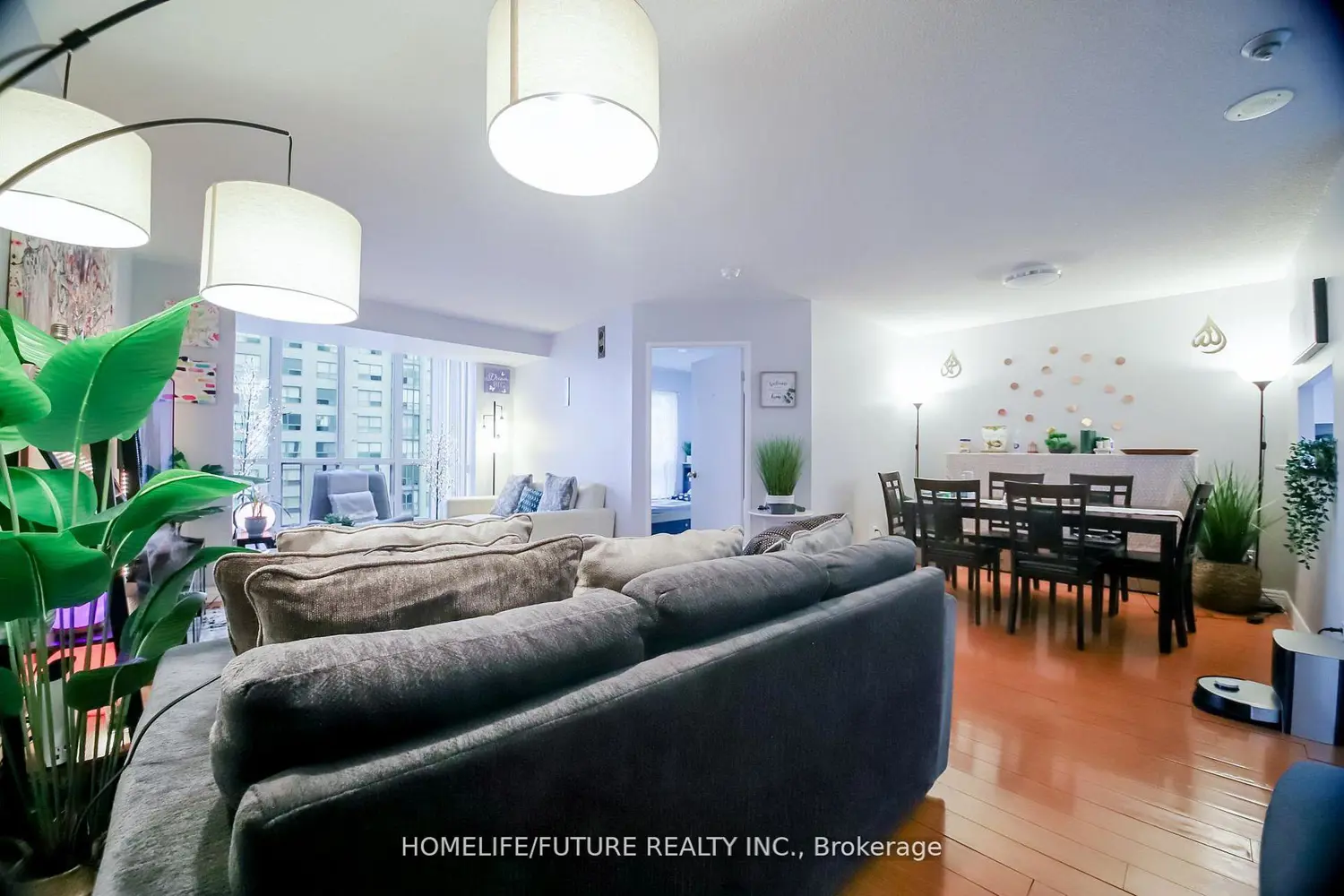 Additional image 16 of 2550 Lawrence Avenue 816