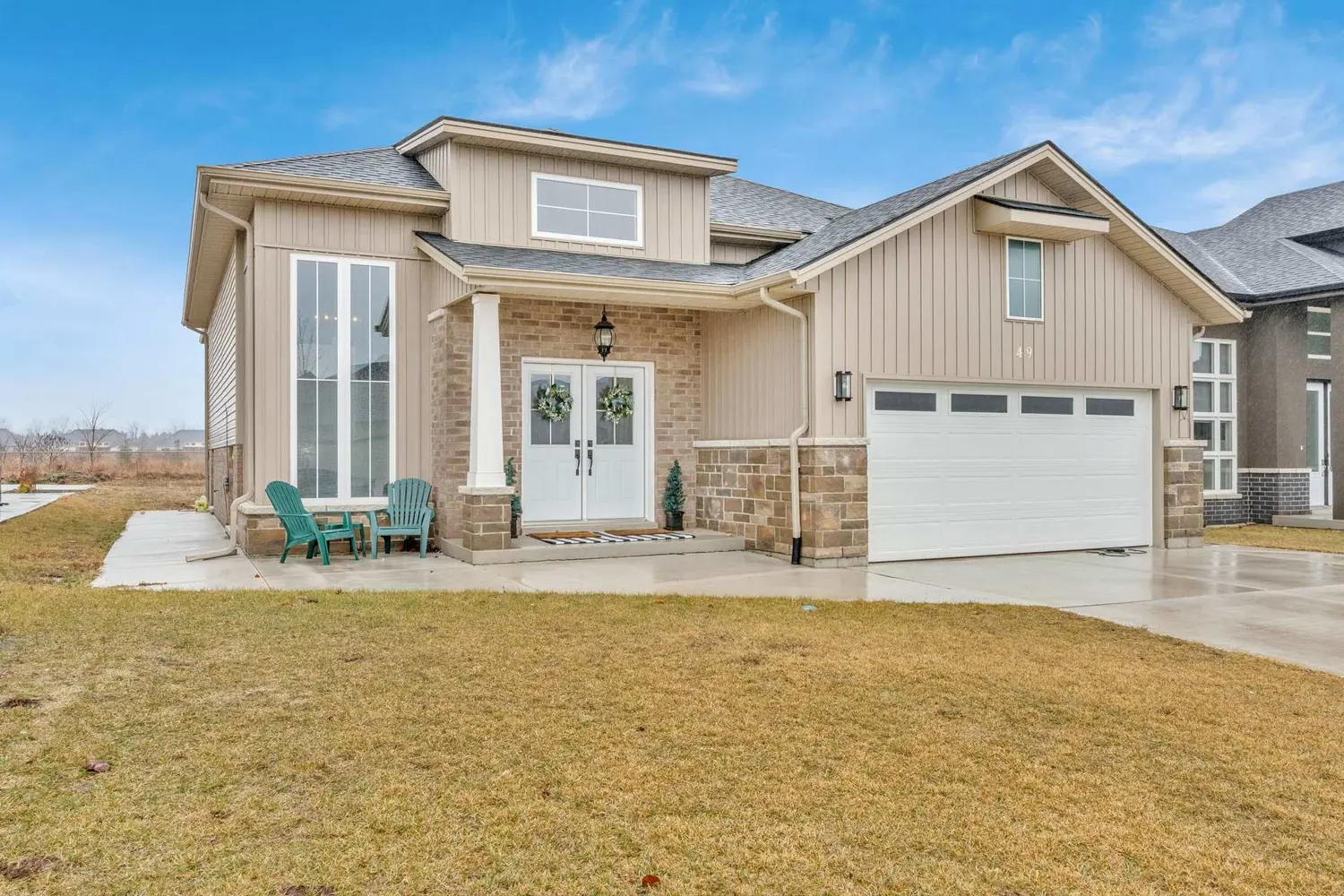 49 Kingsbridge Drive photo 3