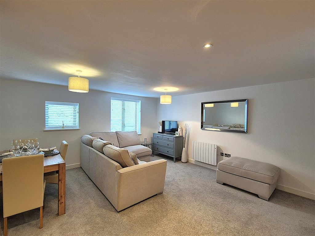 Additional image 5 of 2 bed flat for saleStation Road, Fowey PL23
