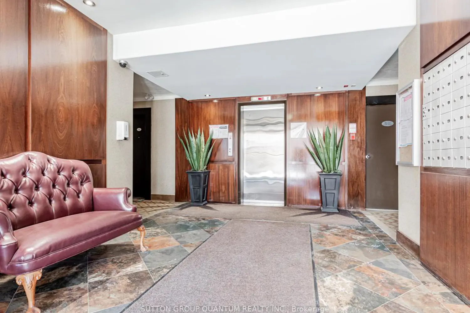 Additional image 4 of 2550 Bathurst Street Suite 218