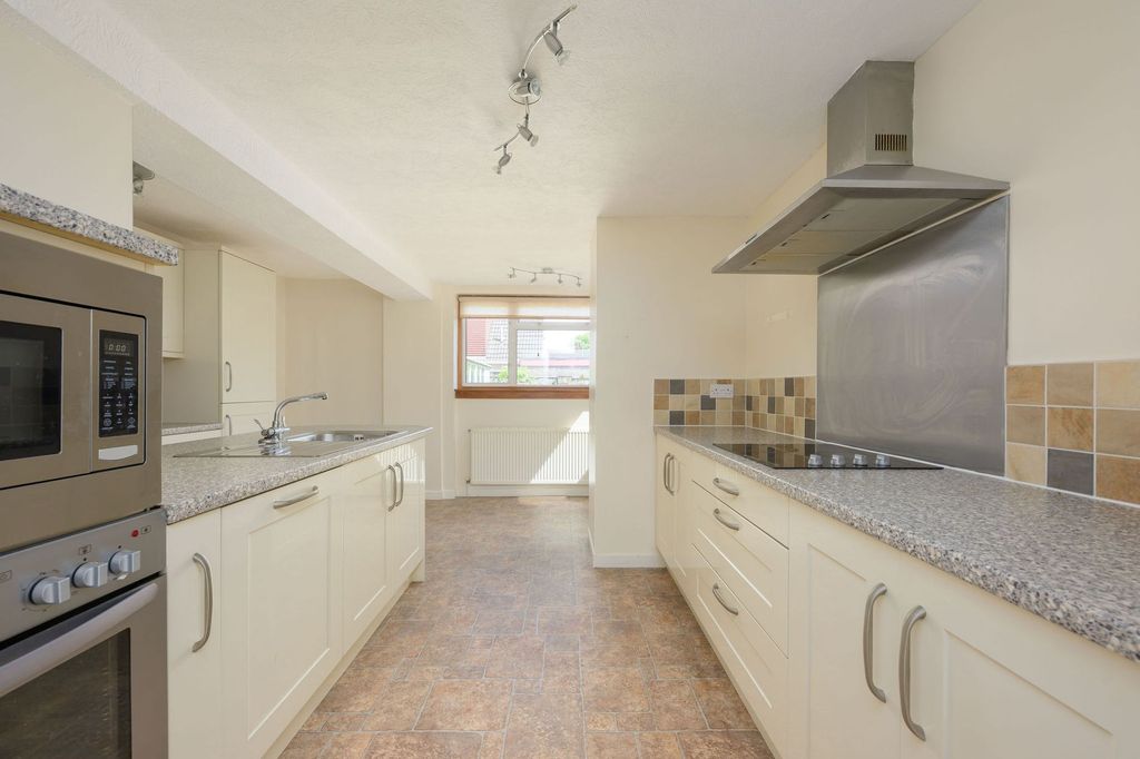 Additional image 10 of 4 bed semi-detached house for sale39 Oxgang Road, Grangemouth FK3