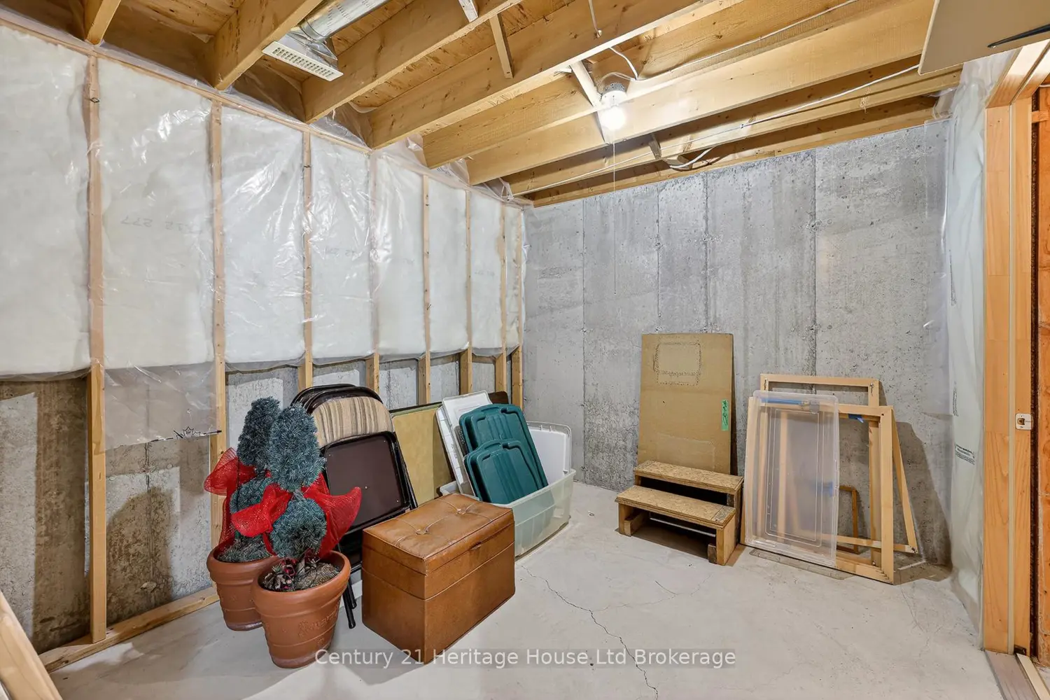 Additional image 16 of 450 Lakeview Drive 13
