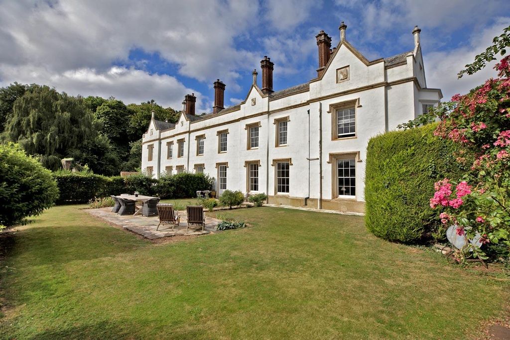 7 bed semi-detached house for salePeamore House, Alphington, Exeter, Devon EX2