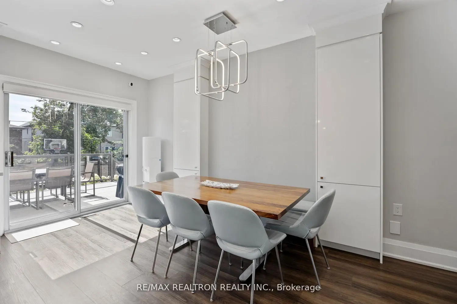 Additional image 8 of 597 Coldstream Avenue