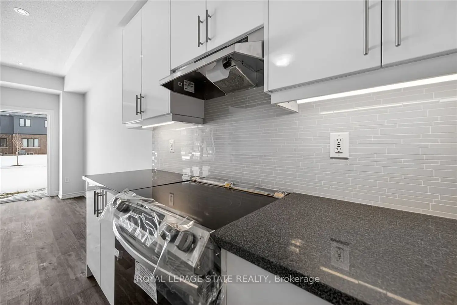33 Admiral Road photo 5