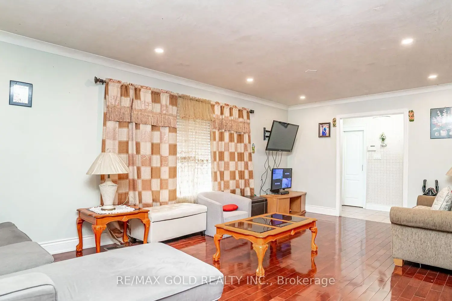 Additional image 3 of 37 Carlyle Crescent