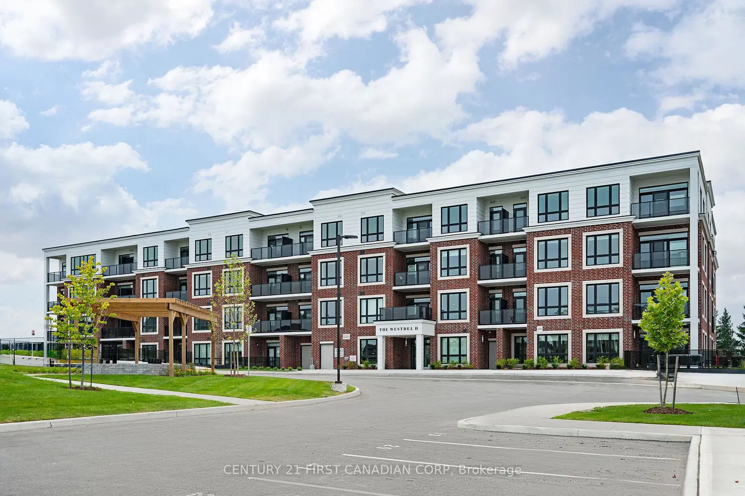 1560 Upper West Avenue 213