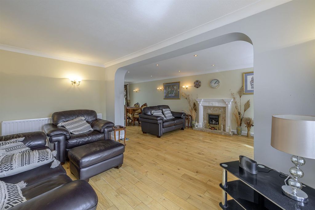 Additional image 3 of 5 bed detached house for saleCampion Grove, Halesowen B63