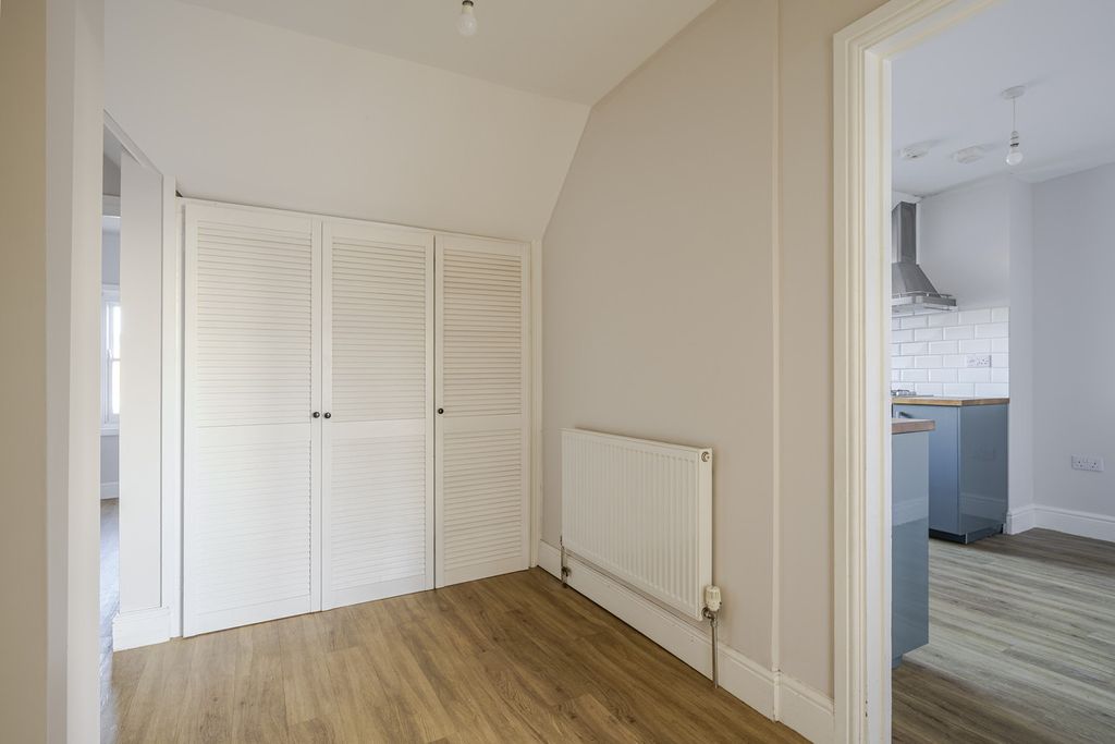 Additional image 20 of 2 bed flat for saleStanley Road, Felixstowe IP11