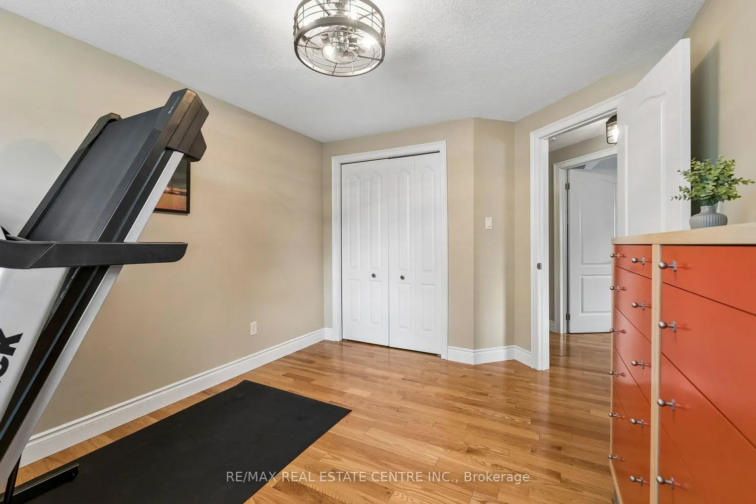 Additional image 12 of 704 Russell Court
