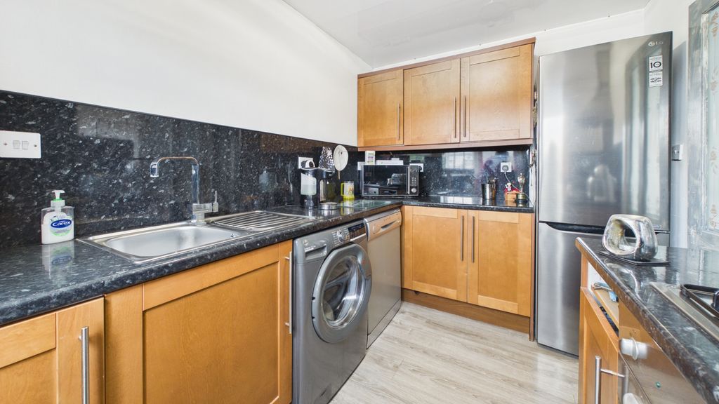 Additional image 5 of 2 bed end terrace house for saleGateside Grove, Greenock PA16
