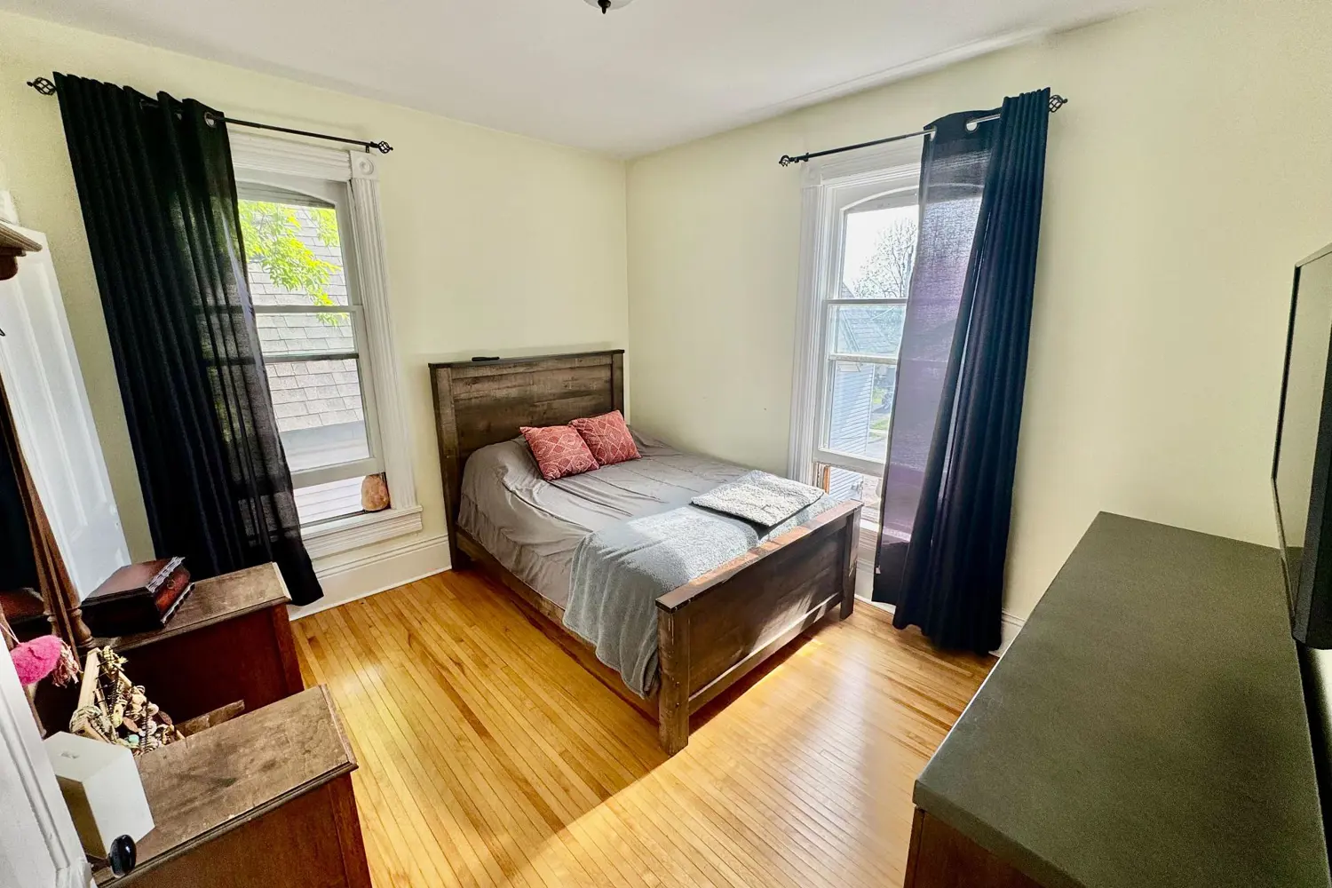 Additional image 9 of 122 Green Street