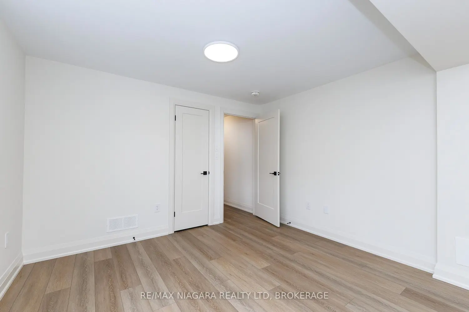Additional image 15 of 60 Pleasant Avenue