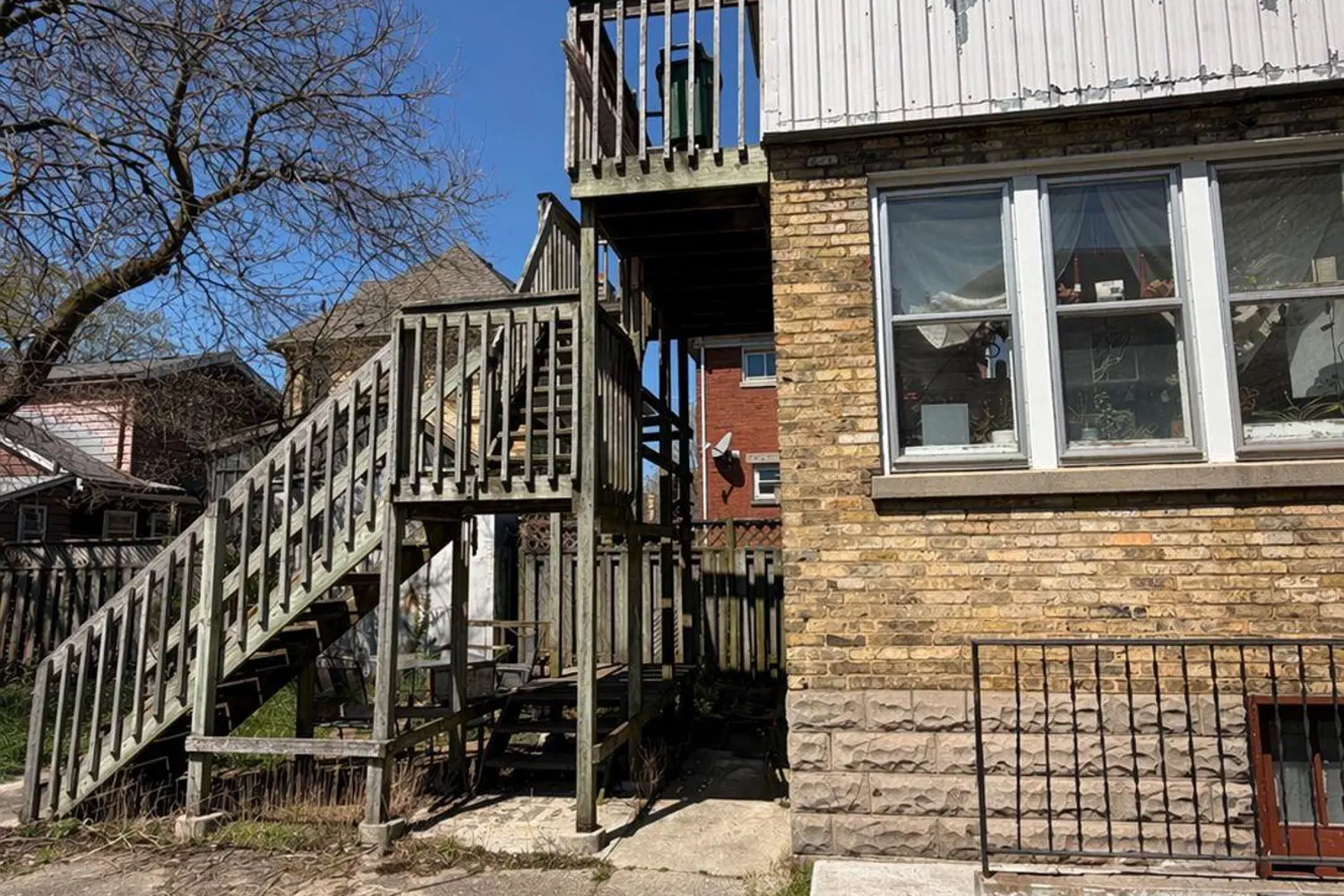 437 Ontario Street photo 5