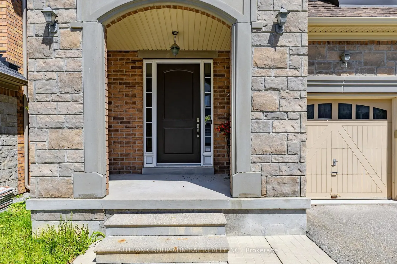 47 Edison Place
