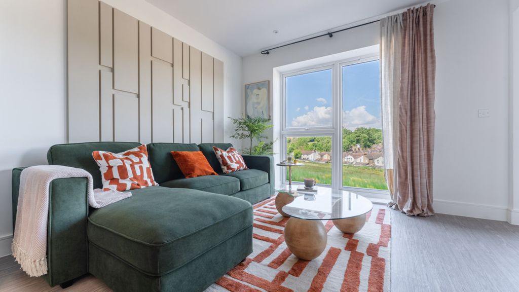 Additional image 7 of 2 bed flat for saleBronze Walk, Erith DA8