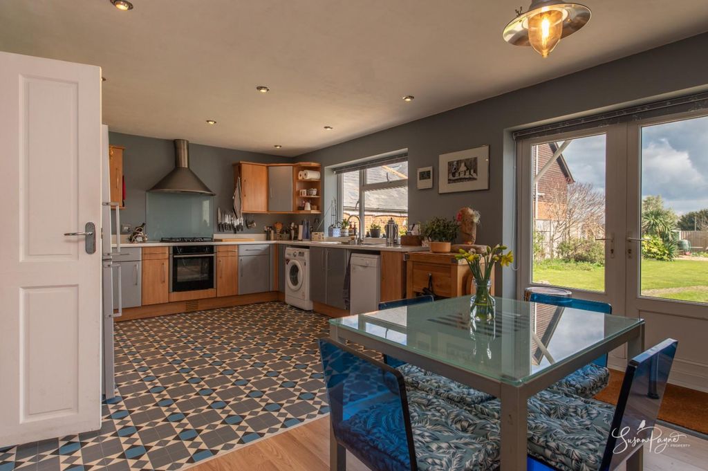 Additional image 5 of 3 bed detached bungalow for saleCopse Lane, Freshwater PO40