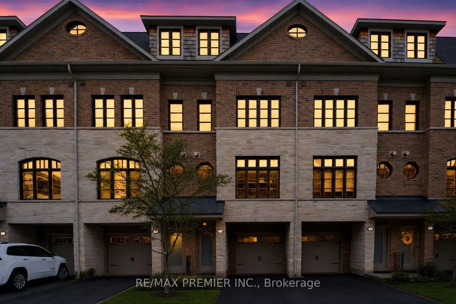 27 Powseland Crescent