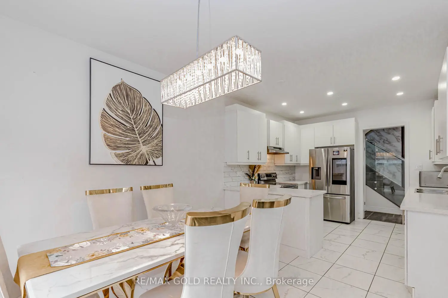 15351 Danby Road photo 5