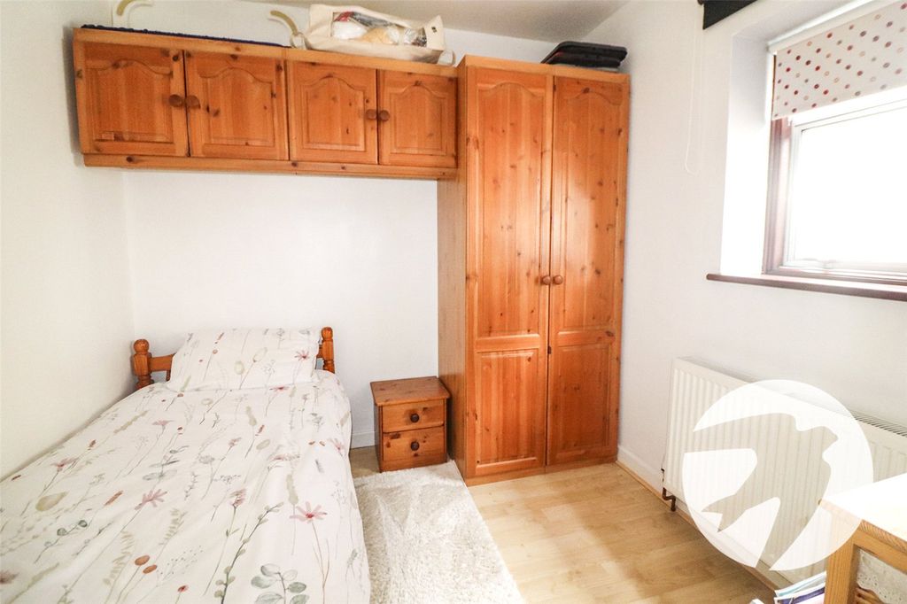 Additional image 19 of 4 bed semi-detached house for saleSwanton Road, Erith DA8