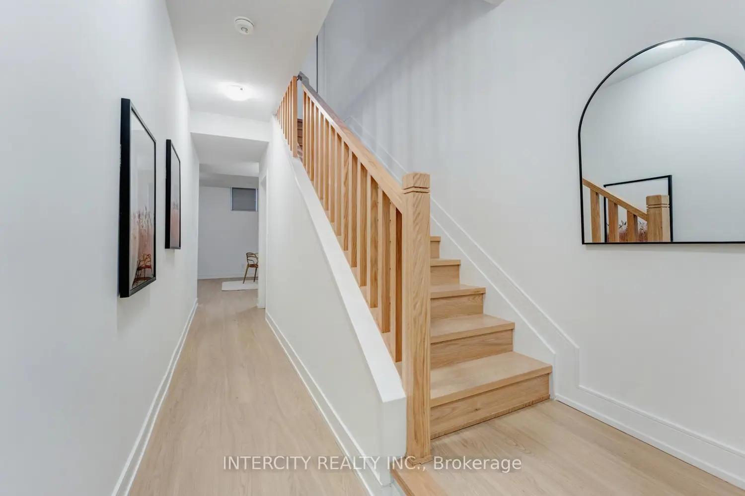 19 Desiree Place photo 2