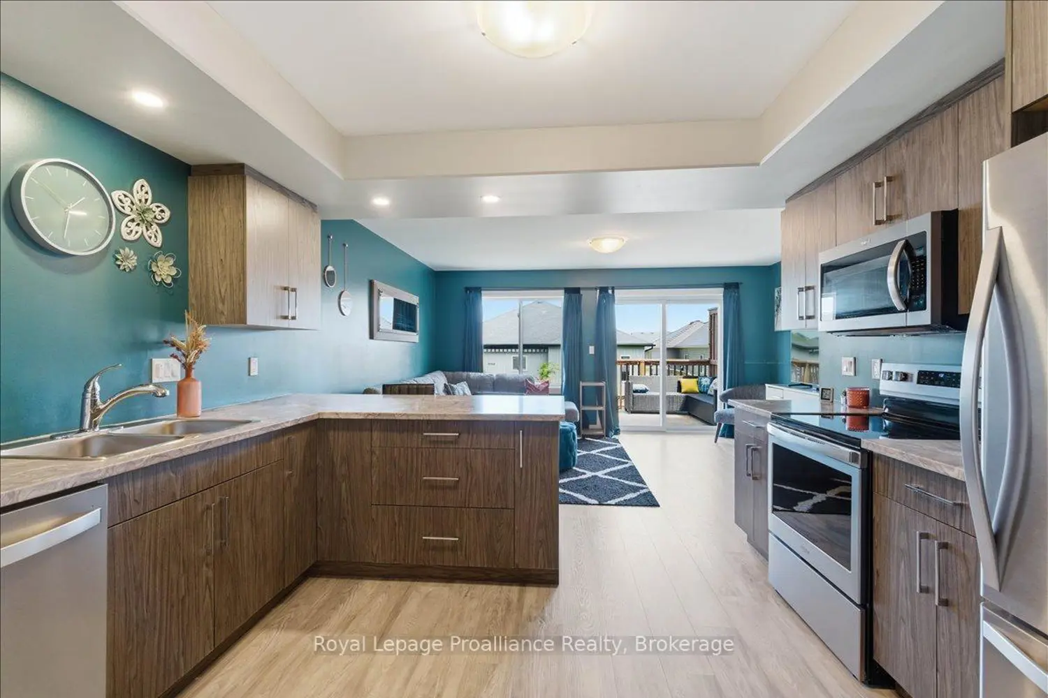 31 Dewal Place photo 4