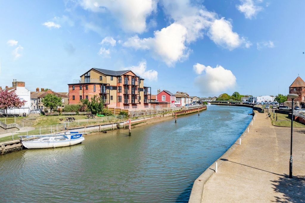 Additional image 18 of 2 bed penthouse for saleSidestrand Road, Great Yarmouth NR30