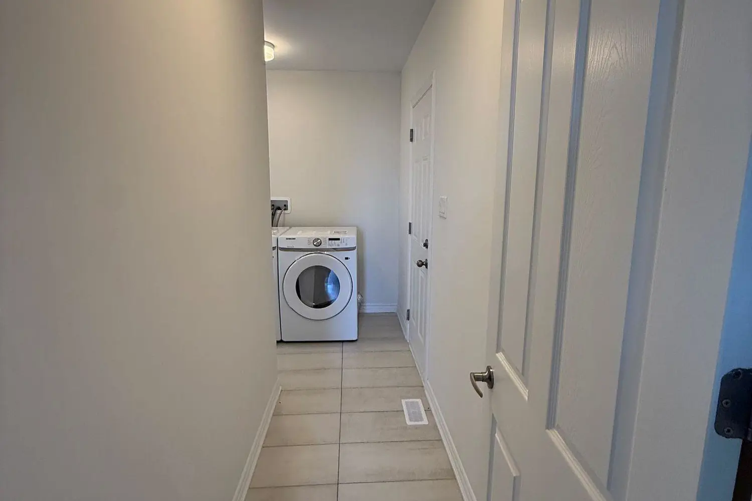 Additional image 11 of 465 Hornbeck Street