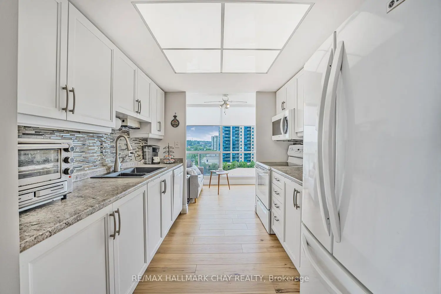 Additional image 7 of 65 Ellen Street 610