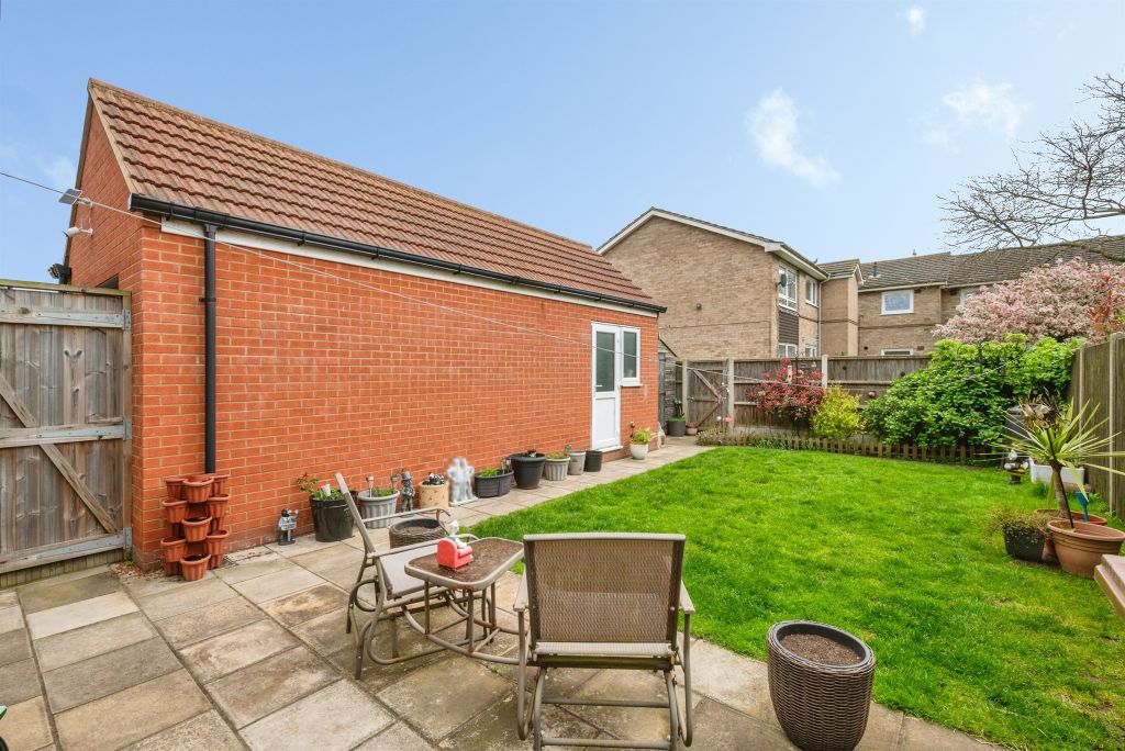 Additional image 13 of 3 bed semi-detached house for saleCaister Road, Great Yarmouth NR30