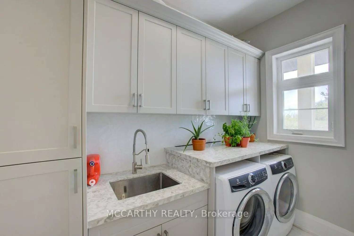 Additional image 6 of 120 Highpoint Crescent