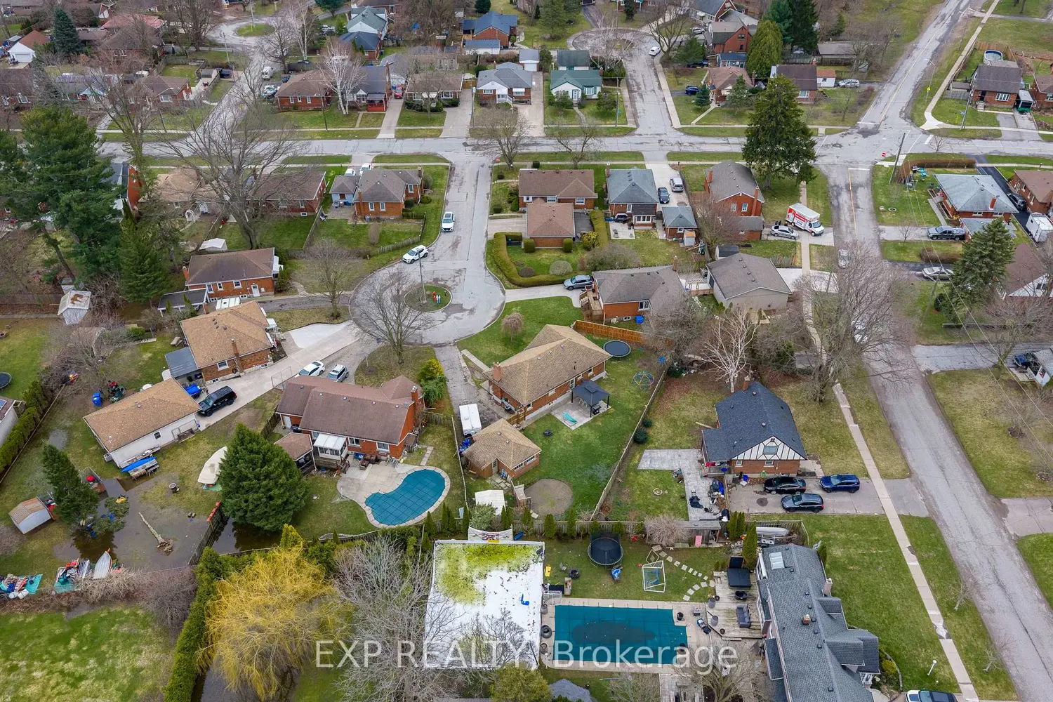 Additional image 17 of 6396 Laura Crescent