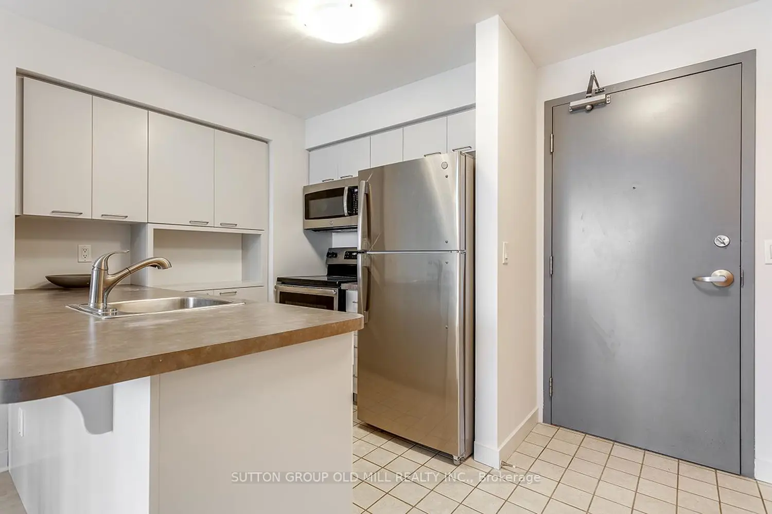 Additional image 4 of 255 Richmond Street Ph2