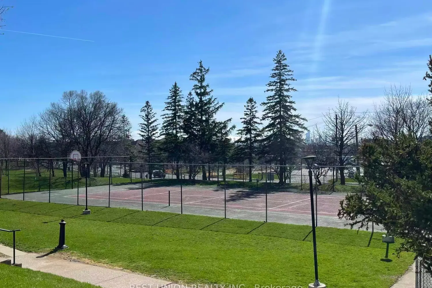 Additional image 17 of 45 Sunrise Avenue 1705